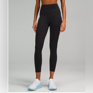 Lululemon Base Pace HR Crop 23”